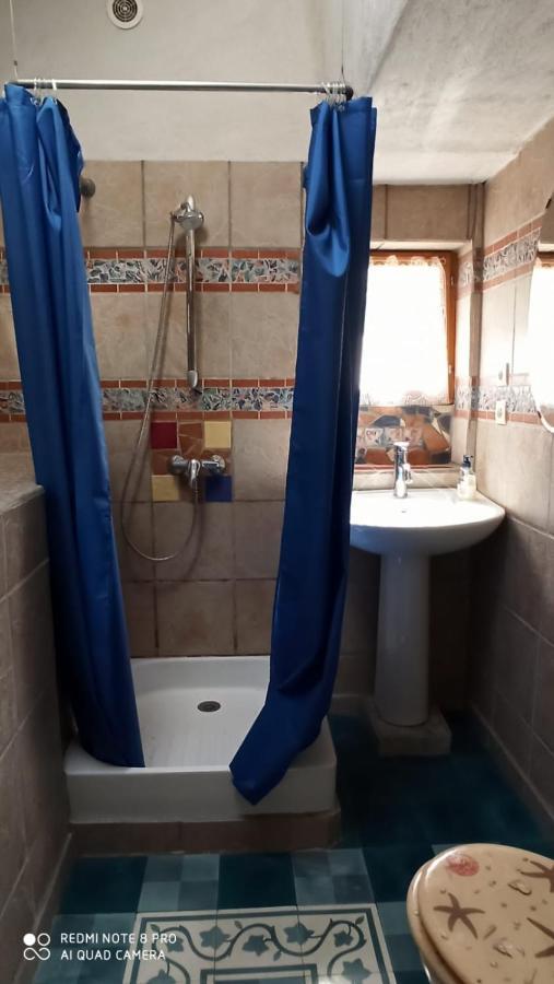 Charmante Petite Maison De Pecheur - Proche Ile De Brehat Et Gr34 Lézardrieux Exteriör bild