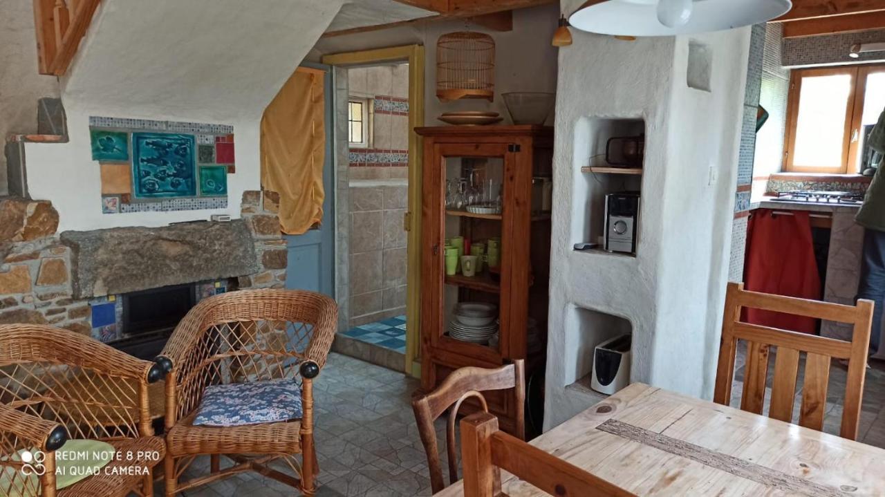 Charmante Petite Maison De Pecheur - Proche Ile De Brehat Et Gr34 Lézardrieux Exteriör bild
